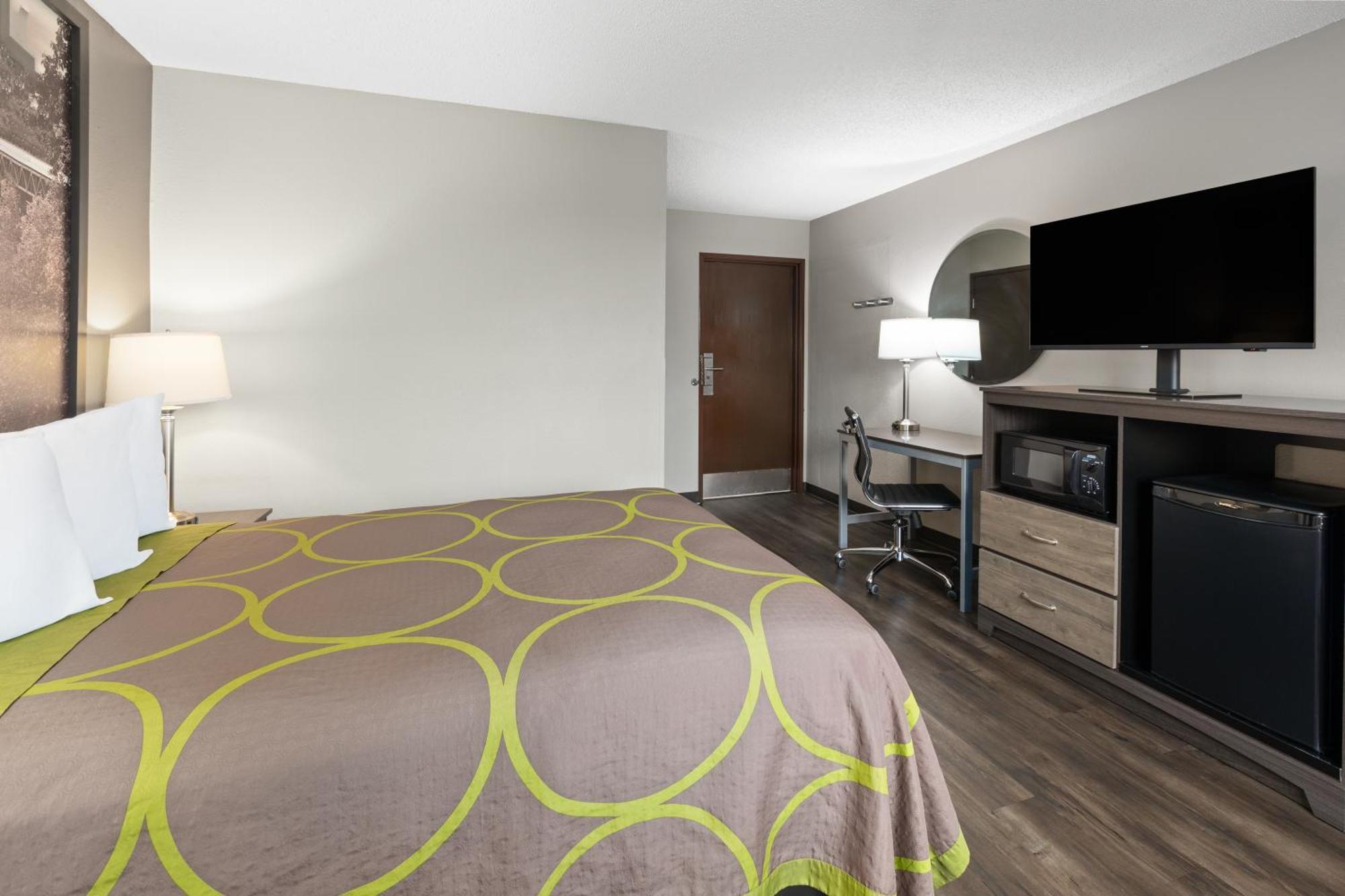Super 8 By Wyndham Summersville - New River National Park Bagian luar foto