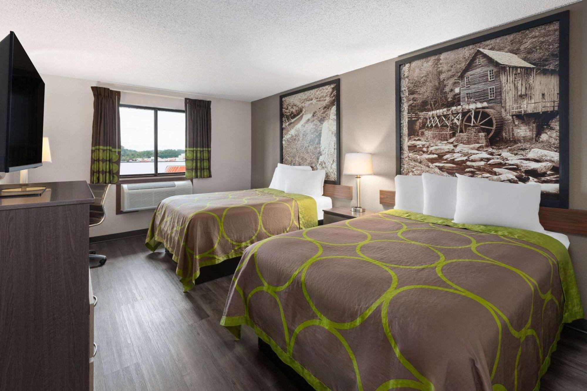 Super 8 By Wyndham Summersville - New River National Park Bagian luar foto